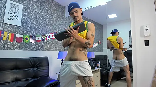 Pokazy przed kamerką – Jared_Cole