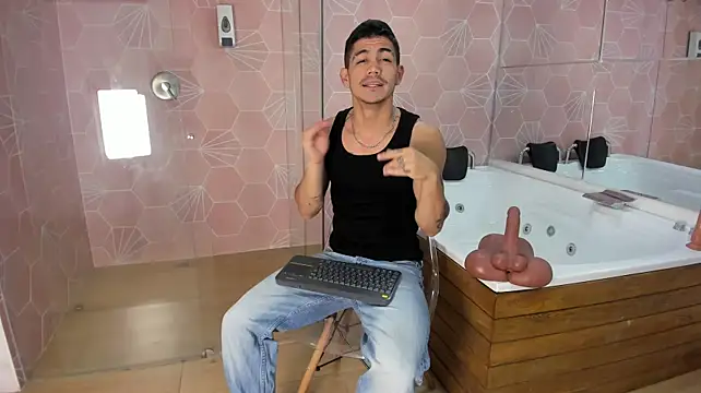 Jared_Cole Show in webcam