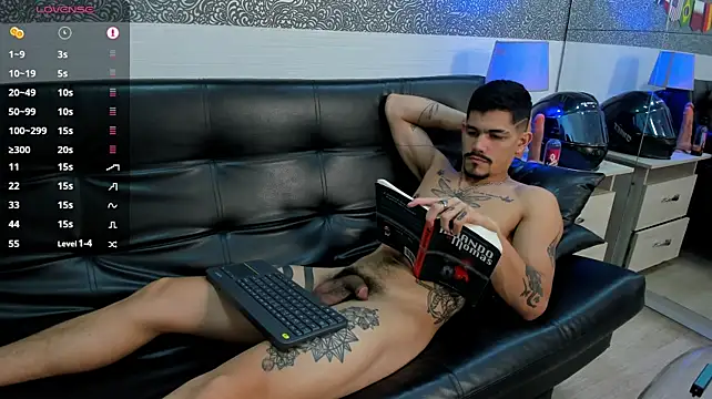 Show modela Jared_Cole na web-kameri