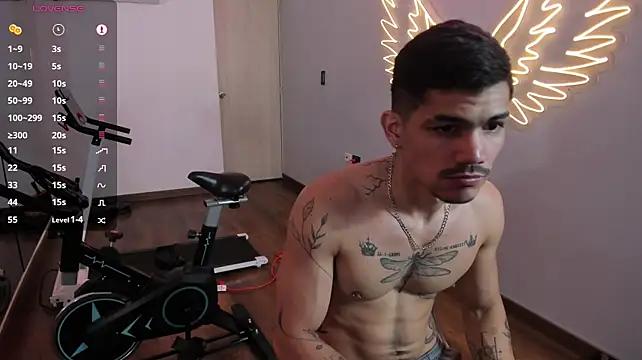 Jared_Cole Show in webcam