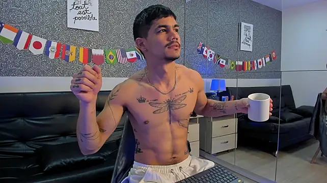 Jared_Cole Show in webcam