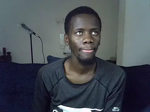 Thee_Biggest Show in webcam