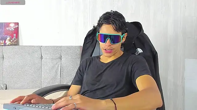 tommyhot7 Pertunjukan Webcam