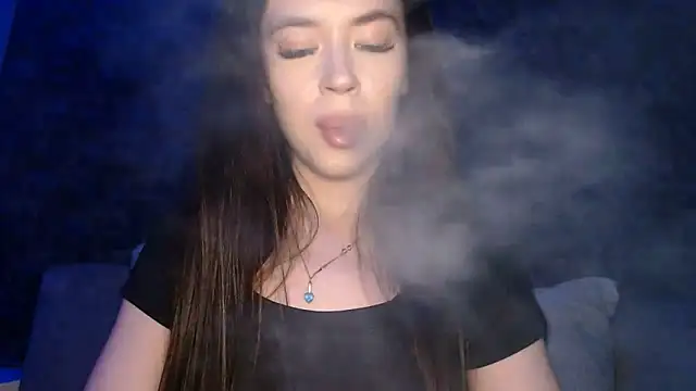lu_dominationn élő XXX-chatje