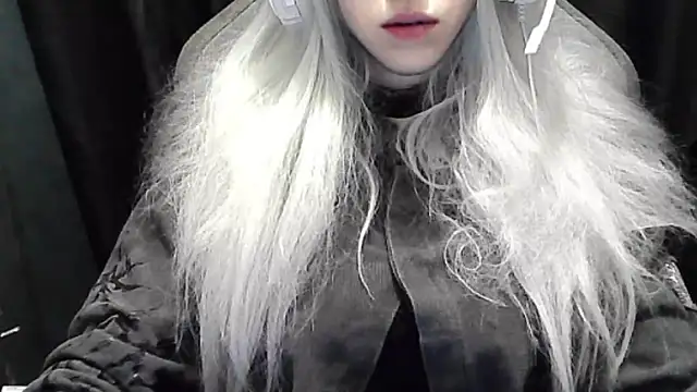 Show modela soft_bunny12 na web-kameri