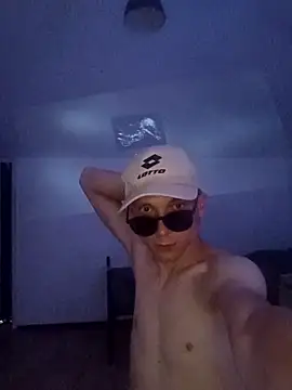 Show modela LuXDrg na web-kameri