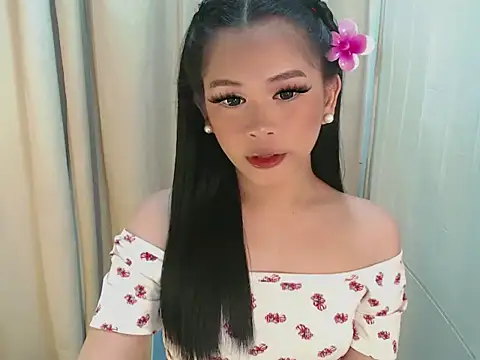Lily_holy – webcam-show