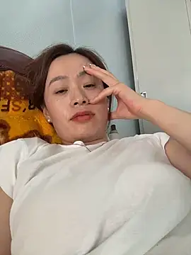 saozi666 网络视讯表演