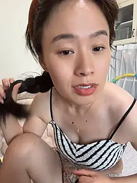 saozi666 网络视讯表演
