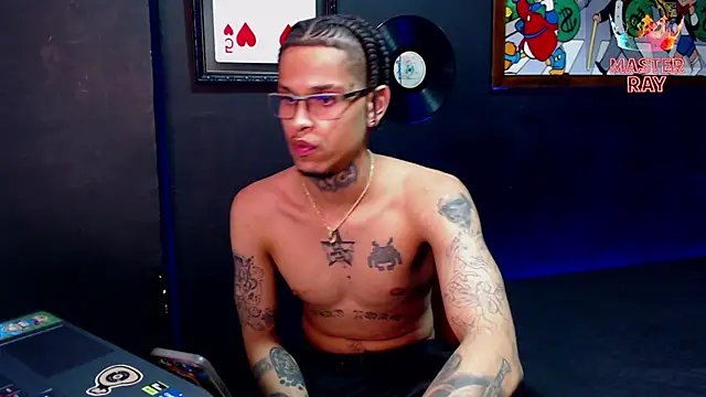 Show modela SirRay99 na web-kameri