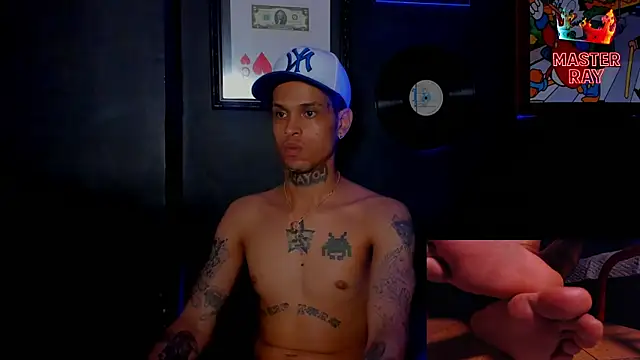 SirRay99 Show in webcam