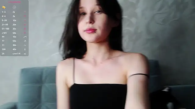 ViviHooser Chat XXX in diretta