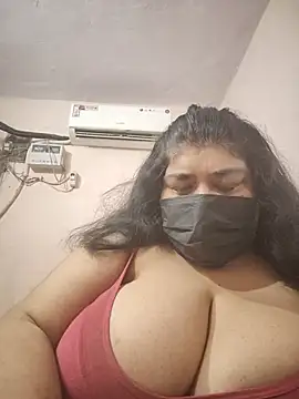 simranjeet_kaur69 Show in webcam