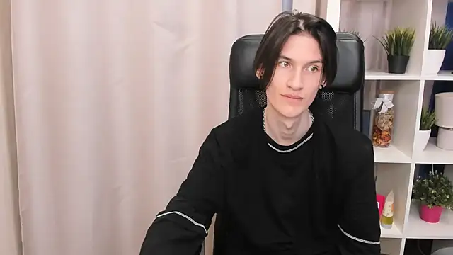 John__Strong webcam show
