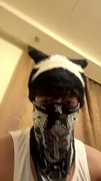 Hz1Tr Show in webcam