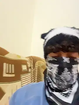 Hz1Tr webcam show