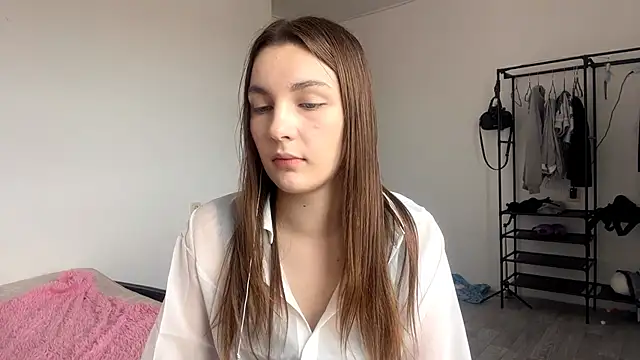 Chat +18 de JuleCawood ao vivo