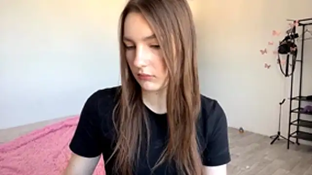XXX chat uživo modela JuleCawood