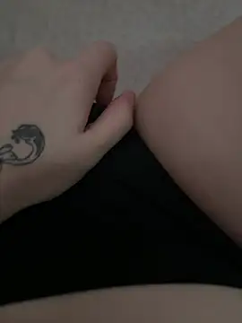 LunaBlom12 Live XXX-Chat
