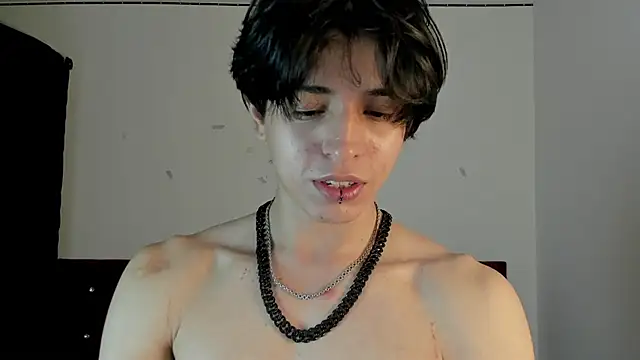 Angel_Miguel_1's Webcam Show