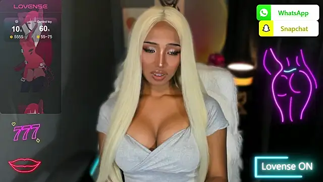Attractive_Goddess_Isla: διαδικτυακό σόου στην κάμερα