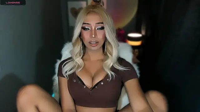 Attractive_Goddess_Isla Show Webcam