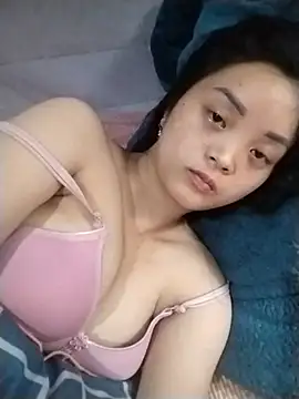 Traem-12 Show Webcam