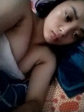 Traem-12 Pertunjukan Webcam