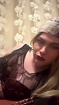 Show modela BettySapphire na web-kameri