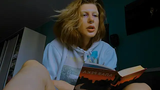 VivienDarkbloom webcam show