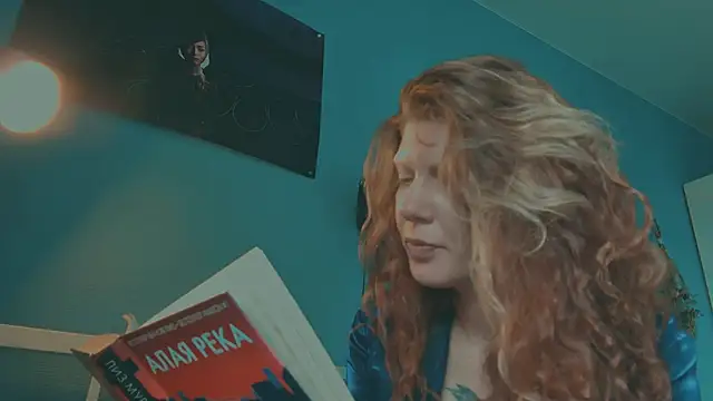 Chat XXX en directo de VivienDarkbloom