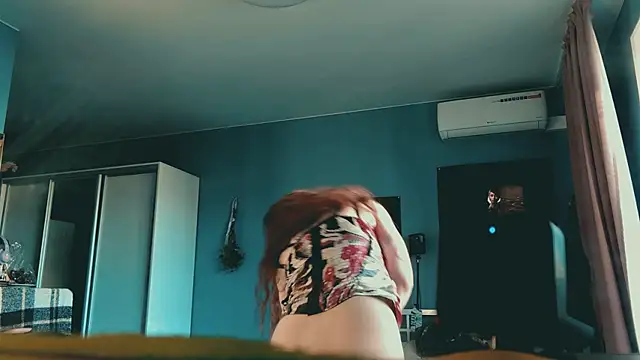 Chat +18 de VivienDarkbloom ao vivo