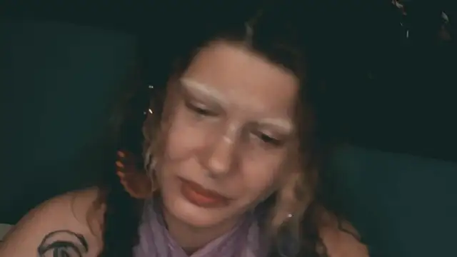 VivienDarkbloom Chat XXX in diretta