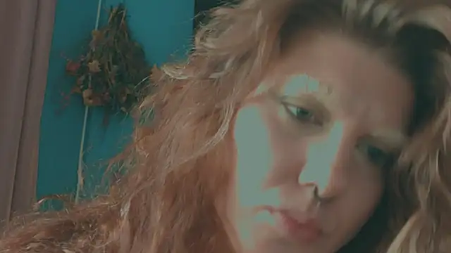 VivienDarkbloom's Webcam Show