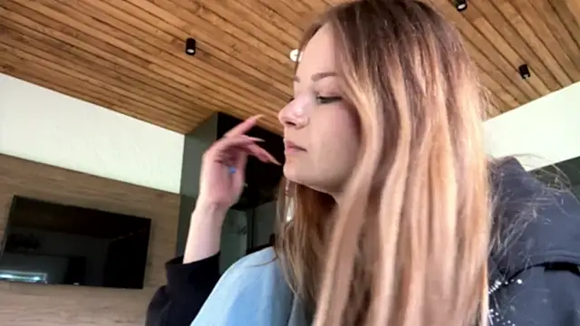 NikaLicka Webcam show
