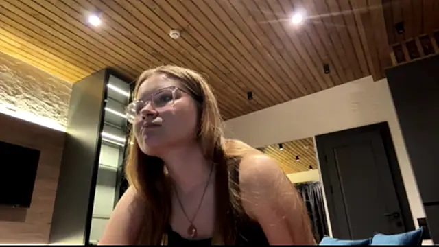 XXX chat uživo modela NikaLicka