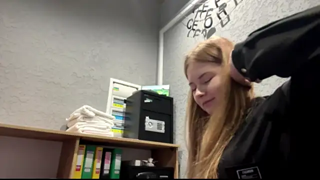 NikaLicka's Live XXX Chat