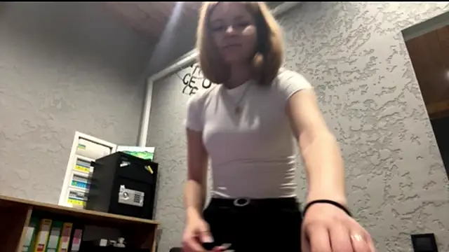 NikaLicka live XXX chat