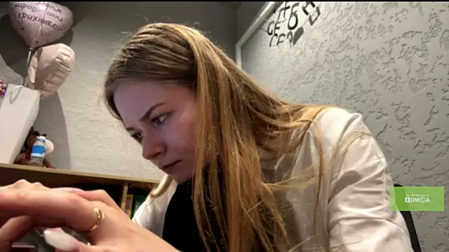 NikaLicka Adlı Modelin Canlı XXX Sohbeti