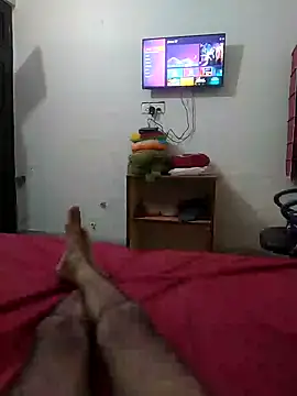 hotyuvraj69 Show in webcam