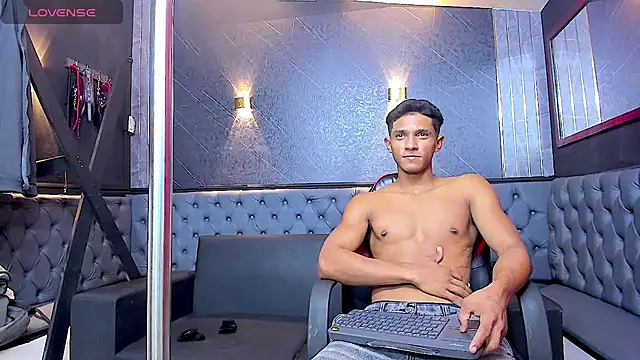 Yoel_Blessed 在線直播表演