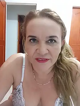 Sara_hilton02's Webcam Show