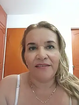 הופעת וובקאם של Sara_hilton02
