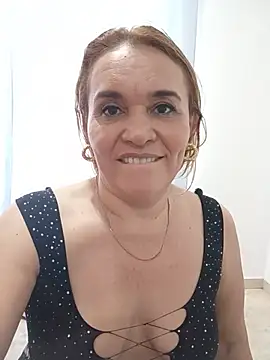Sara_hilton02 XXX чат на живо