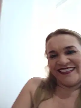 Show de Sara_hilton02 na webcam