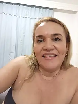 Sara_hilton02's Webcam Show