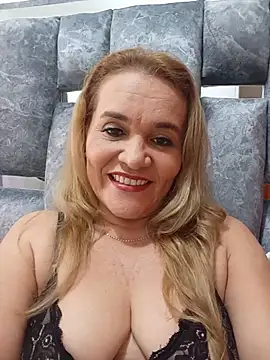Sara_hilton02's Webcam Show