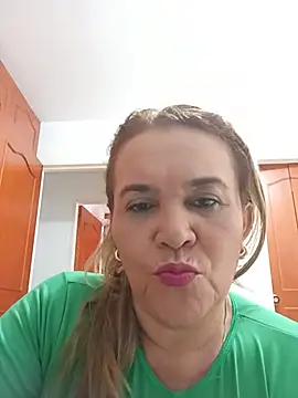 Chat +18 de Sara_hilton02 ao vivo