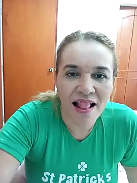 Chat +18 de Sara_hilton02 ao vivo