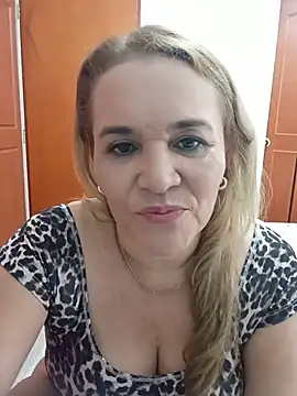 Sara_hilton02 Live XXX-Chat